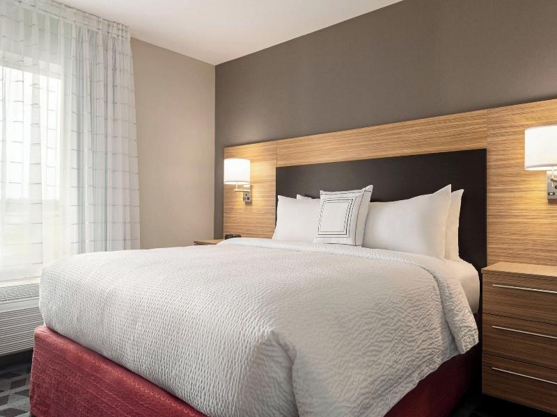 Towneplace Suites By Marriott Janesville image