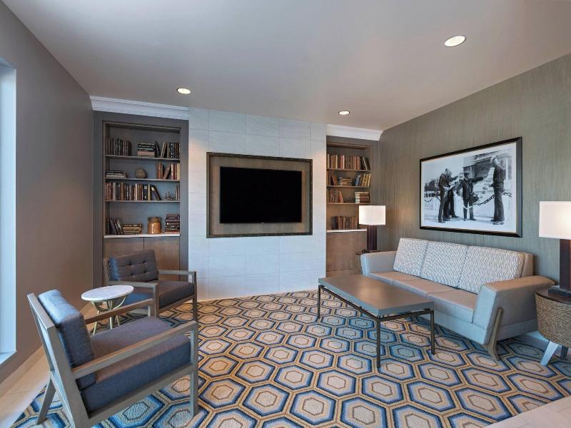TownePlace Suites by Marriott San Diego Airport/Li image
