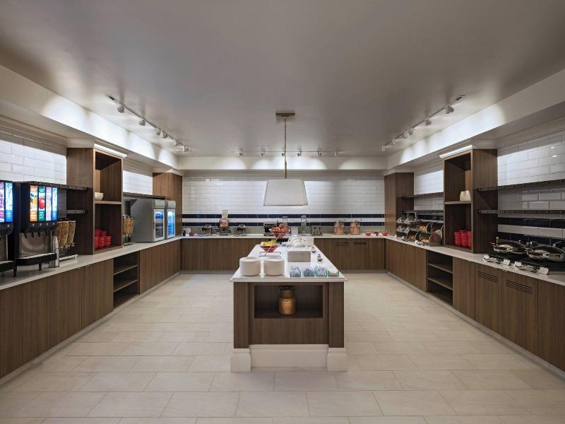 TownePlace Suites by Marriott San Diego Airport/Li image