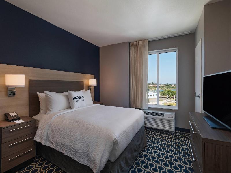 TownePlace Suites by Marriott San Diego Airport/Li image