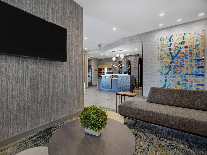 Towneplace Suites By Marriott Phoenix Glendale Spo image