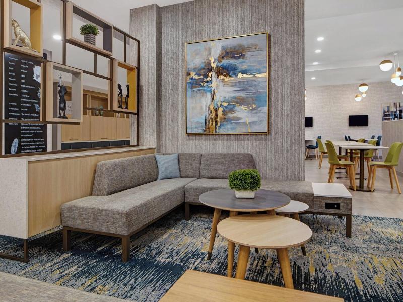 Towneplace Suites By Marriott Phoenix Glendale Spo image