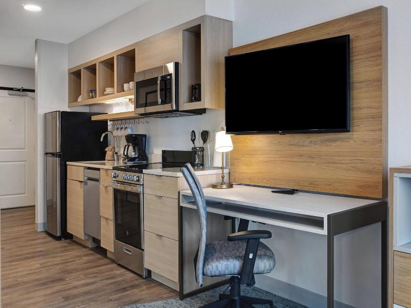 Towneplace Suites By Marriott Phoenix Glendale Spo image