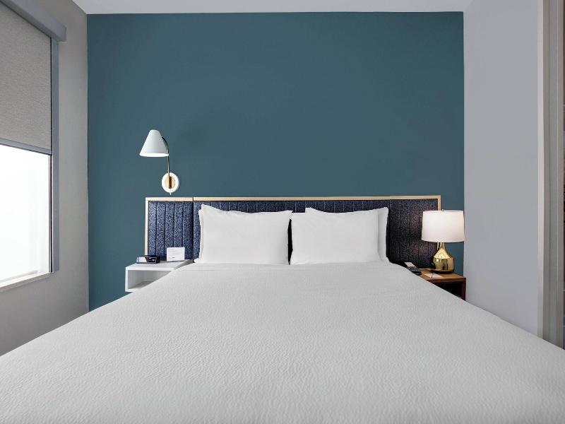 Towneplace Suites By Marriott Phoenix Glendale Spo image