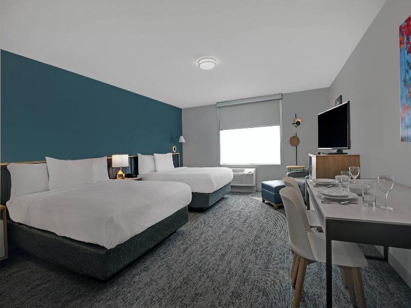 Towneplace Suites By Marriott Phoenix Glendale Spo image