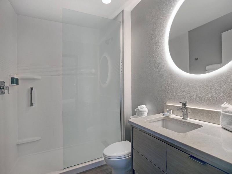 Towneplace Suites By Marriott Phoenix Glendale Spo image