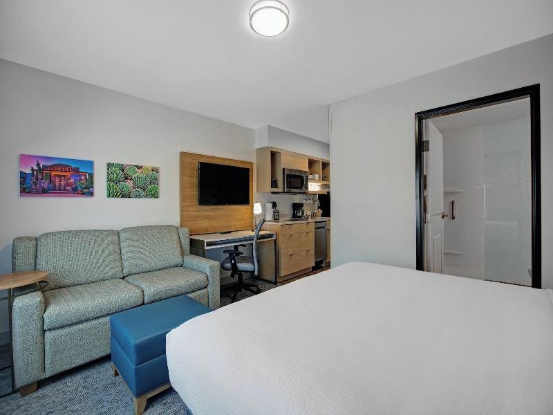 Towneplace Suites By Marriott Phoenix Glendale Spo image