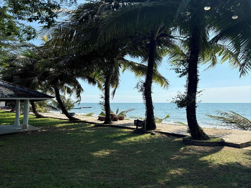 Hadson Resort image