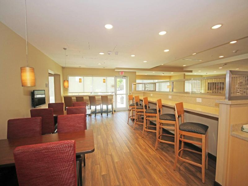 TownePlace Suites by Marriott Charleston-North Cha