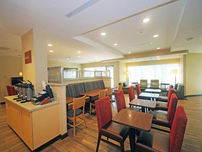 TownePlace Suites by Marriott Charleston-North Cha