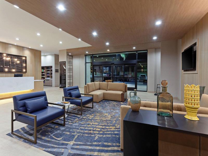Towneplace Suites By Marriott San Diego Central image