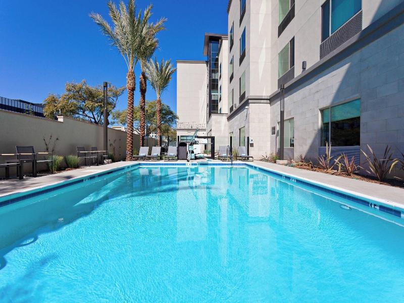 Towneplace Suites By Marriott San Diego Central image