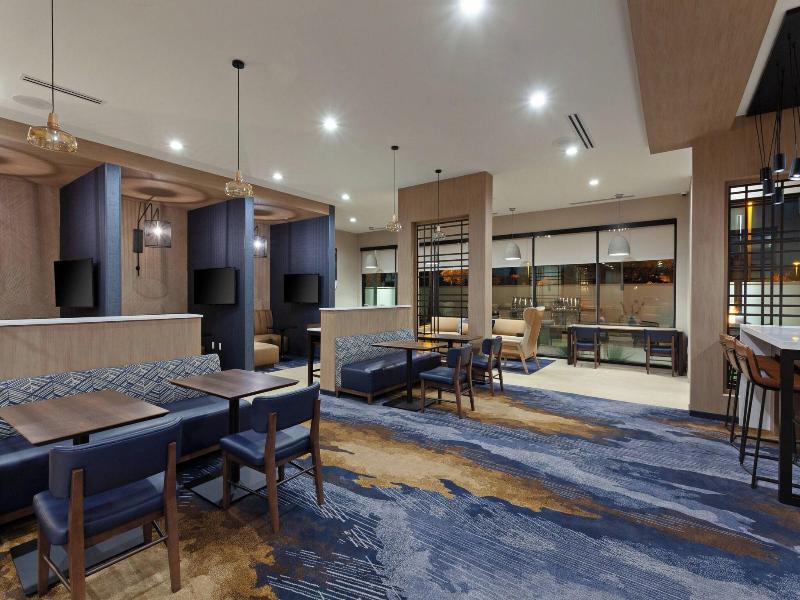 Towneplace Suites By Marriott San Diego Central image