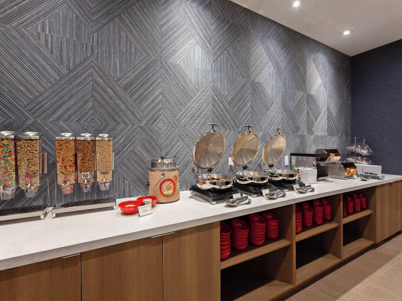 Towneplace Suites By Marriott San Diego Central image