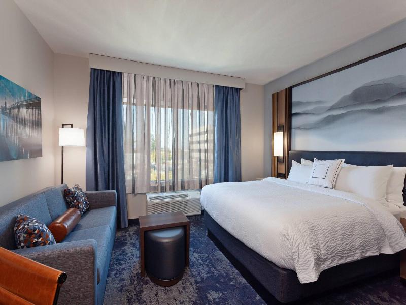 Towneplace Suites By Marriott San Diego Central image