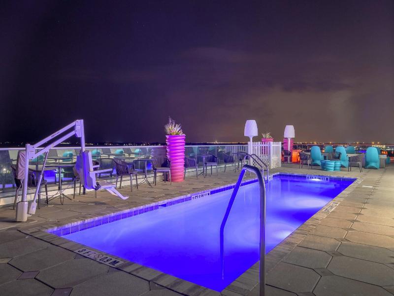 SpringHill Suites by Marriott Bradenton Downtown/R image