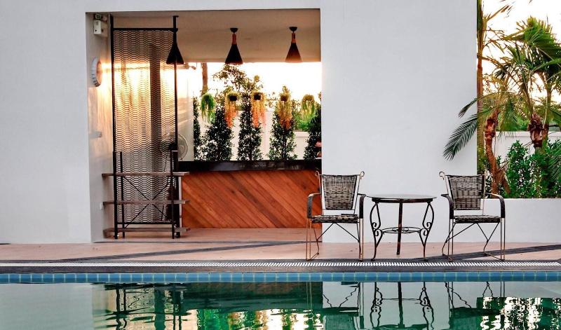 Jasper Hotel Ban Phai image