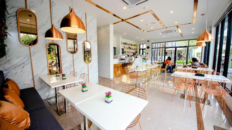 Jasper Hotel Ban Phai image