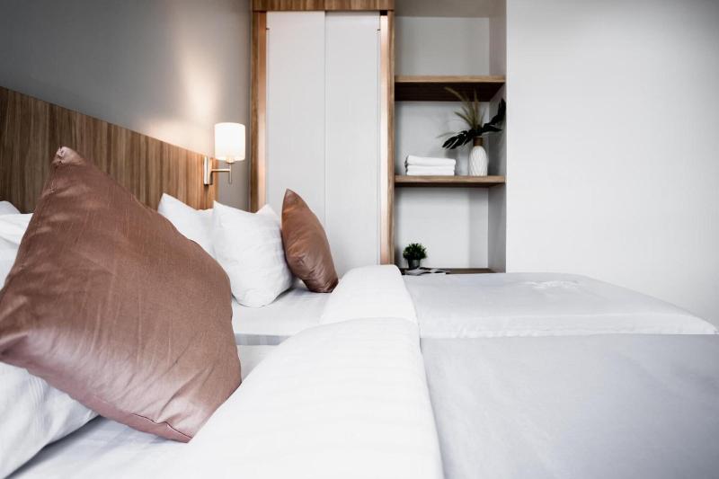 Jasper Hotel Ban Phai image