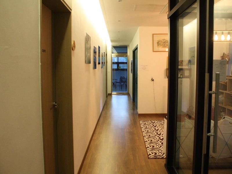 Andong Poong-gyung hostel n LIBRARY