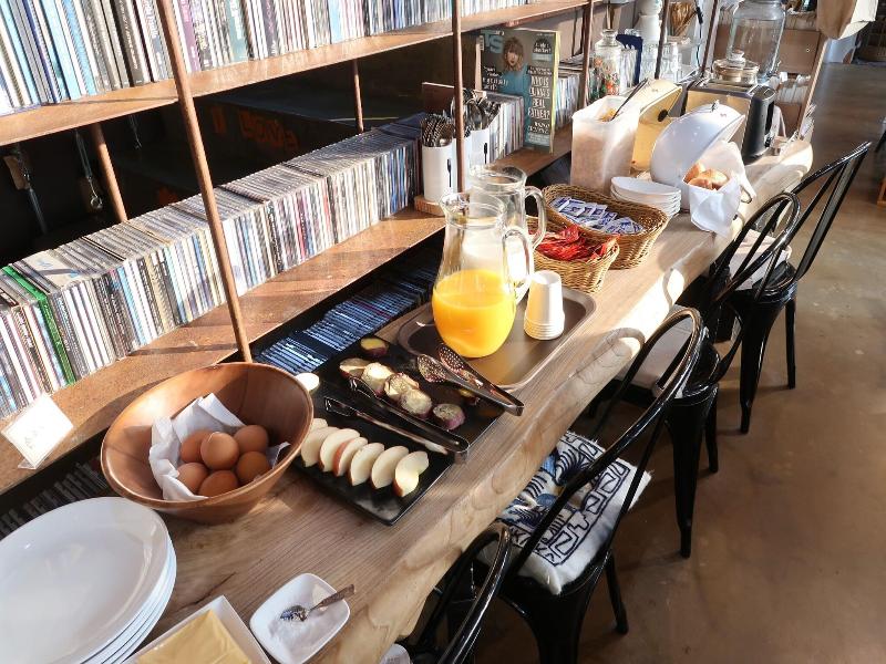 Andong Poong-gyung hostel n LIBRARY image