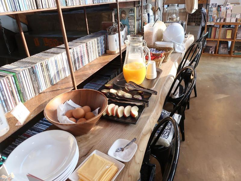 Andong Poong-gyung hostel n LIBRARY image