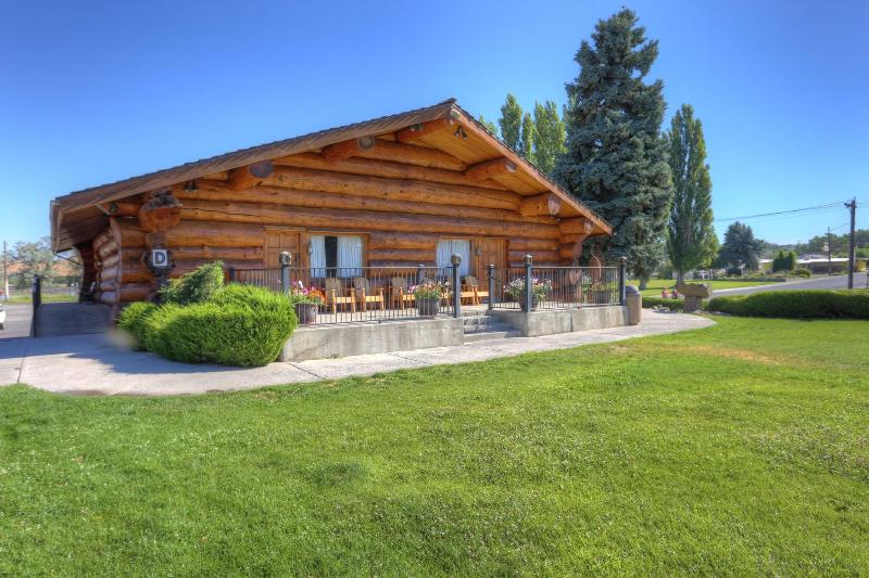 Soap Lake Natural Spa And Resort image