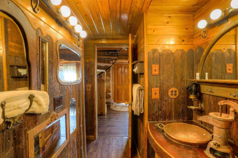 Soap Lake Natural Spa And Resort image