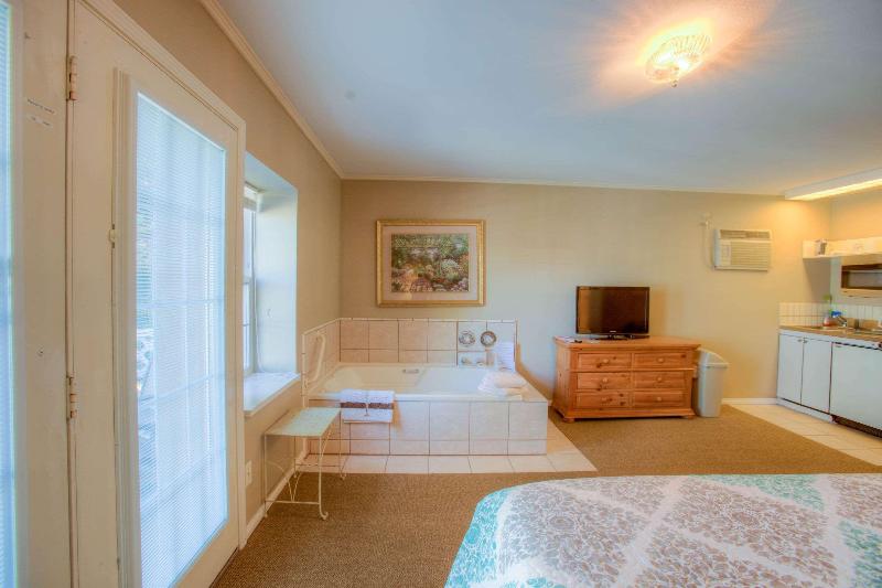 Soap Lake Natural Spa And Resort image