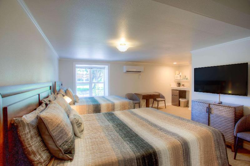 Soap Lake Natural Spa And Resort image