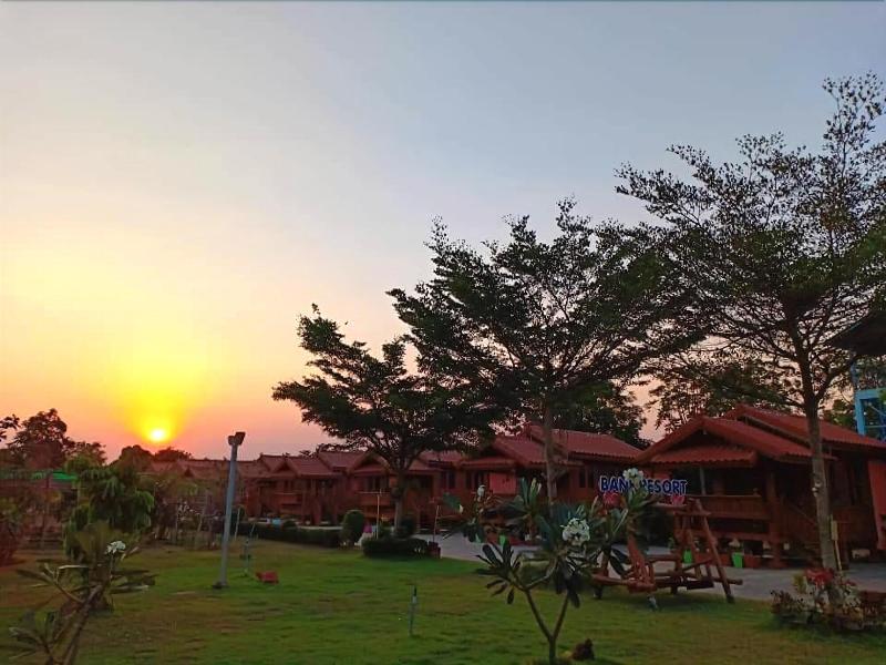 Bank Resort image