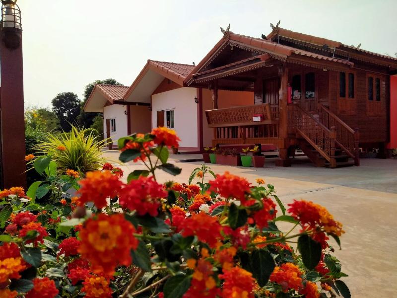Bank Resort image