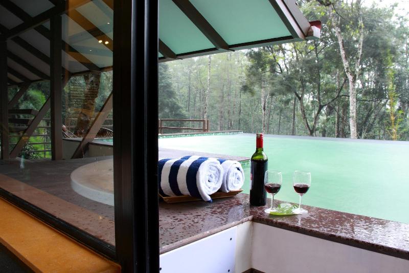 The Ibnii Spa Resort image