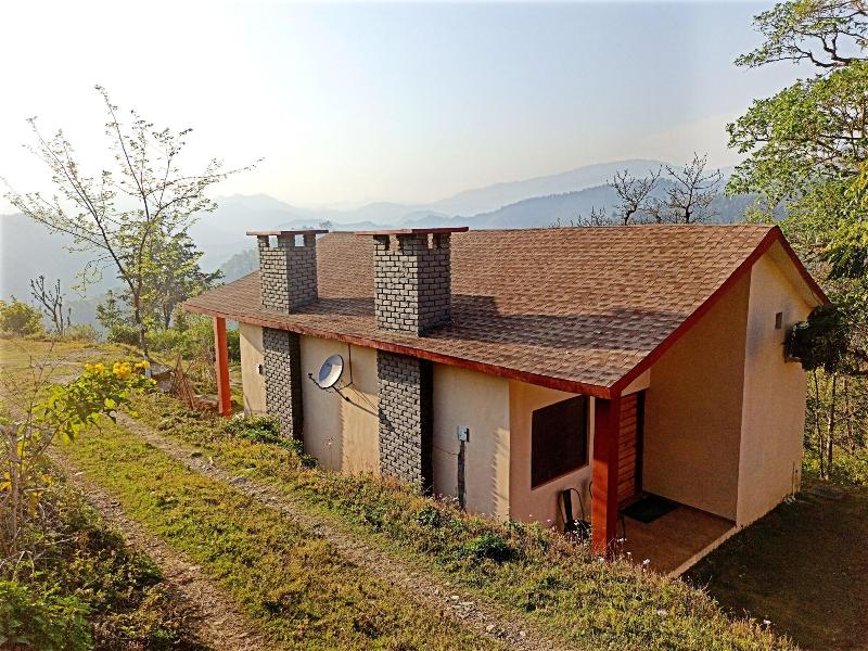 Lahermitage Resort image