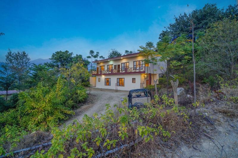 Lahermitage Resort image