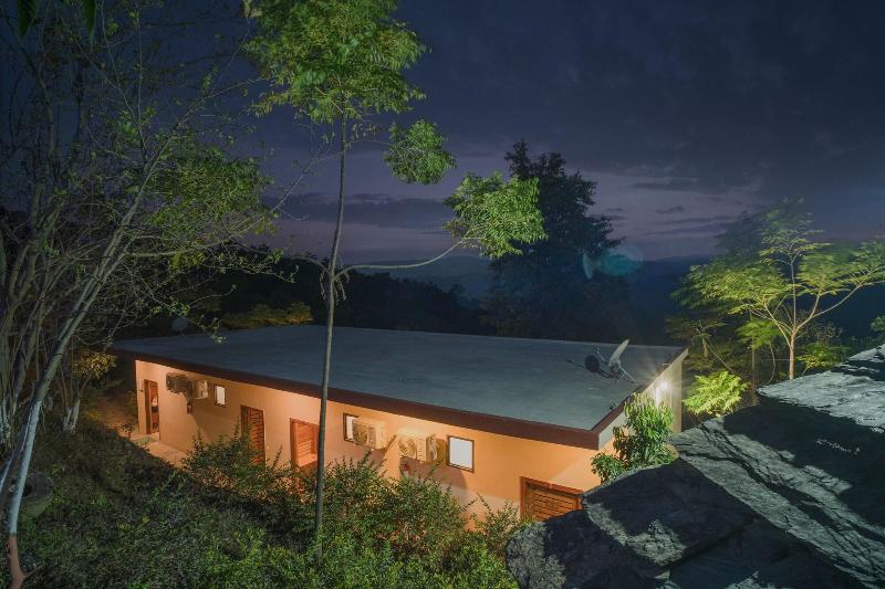 Lahermitage Resort image