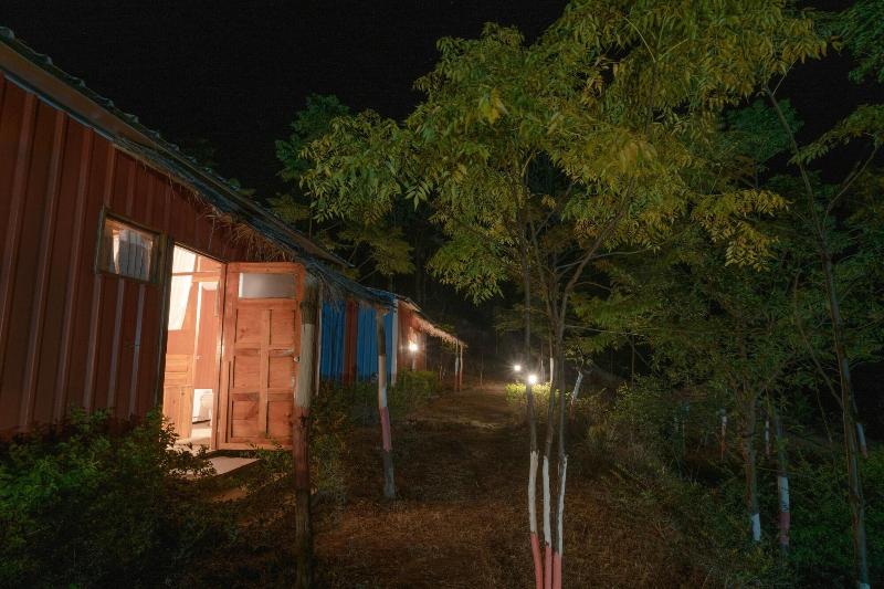 Lahermitage Resort image