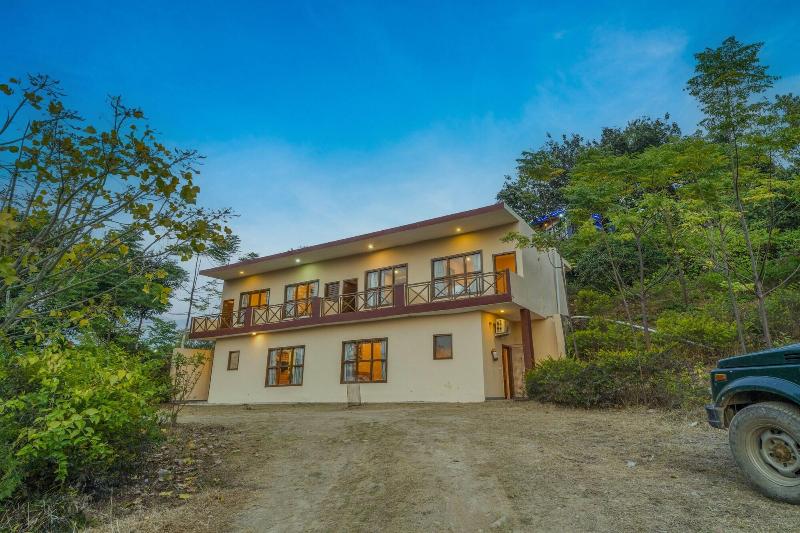 Lahermitage Resort image