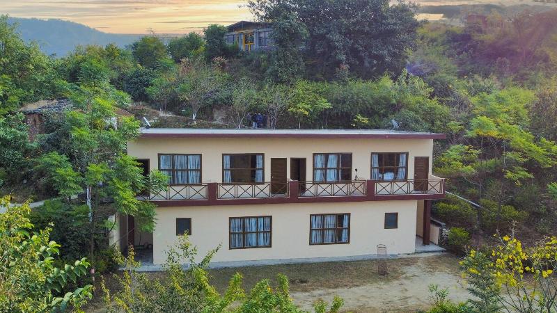 Lahermitage Resort image