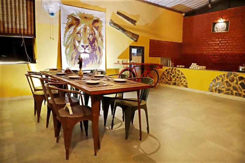 Lahermitage Resort image