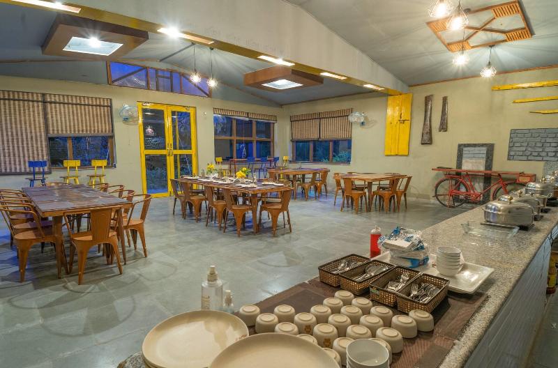 Lahermitage Resort image