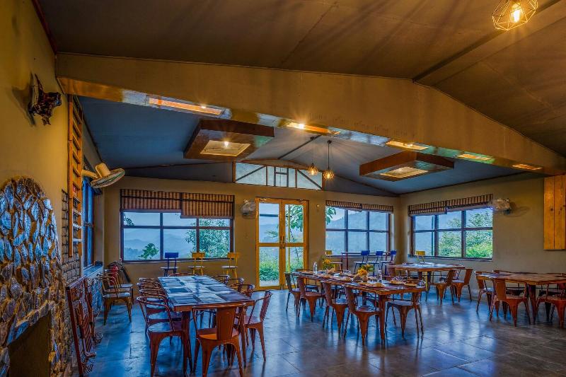 Lahermitage Resort image