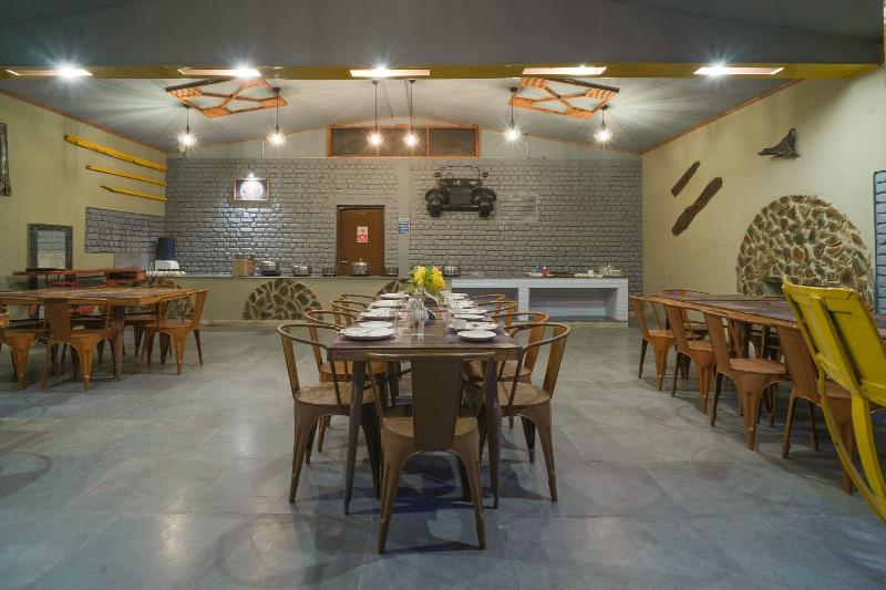 Lahermitage Resort image