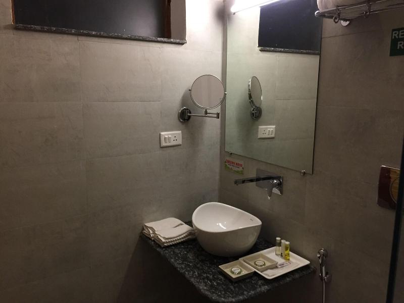 Lahermitage Resort image