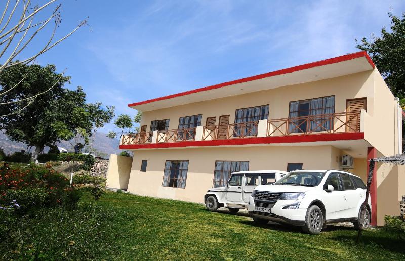 Lahermitage Resort image