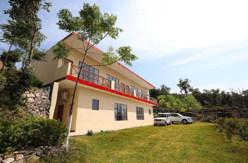 Lahermitage Resort image