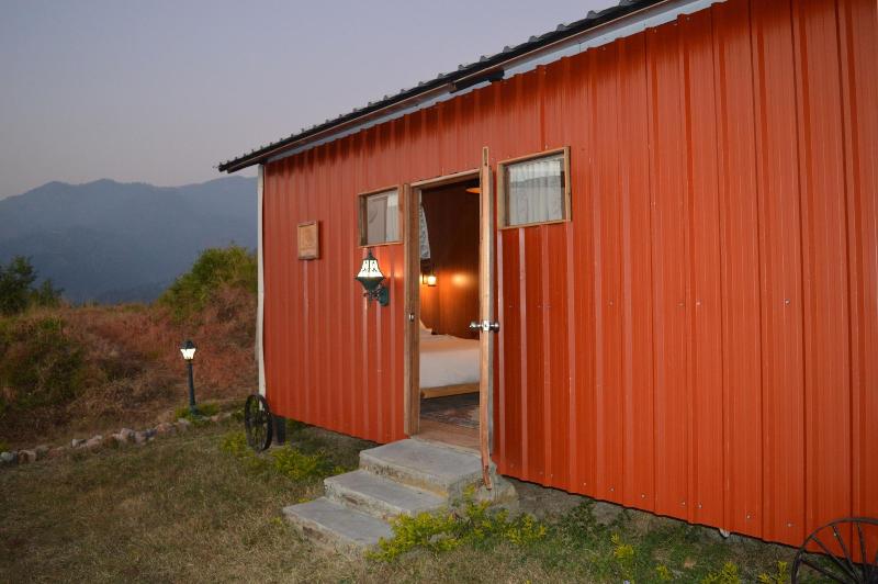Lahermitage Resort image