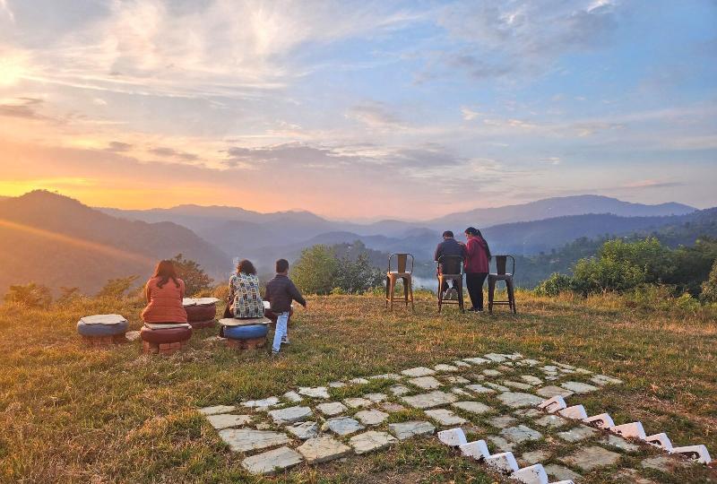 Lahermitage Resort image