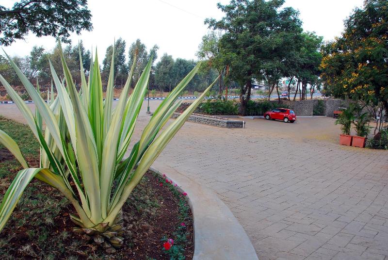 Manas Resort With Petting Zoo image