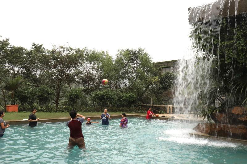 Manas Resort With Petting Zoo image